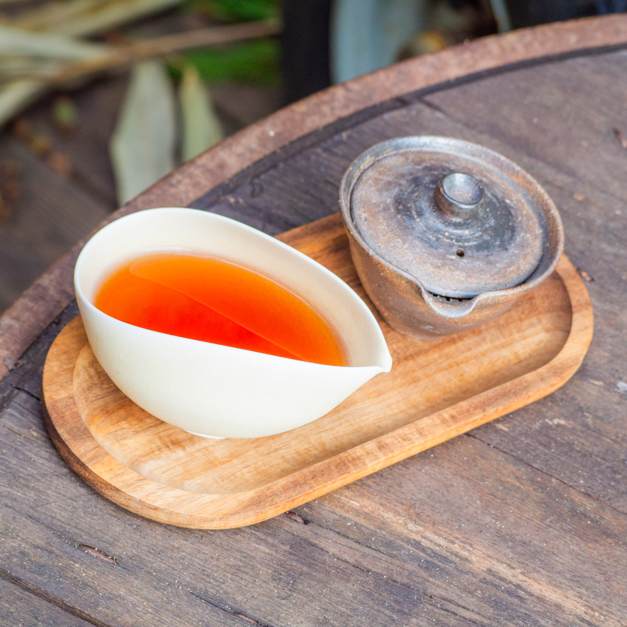 Thé Pu-erh Sauvage Cuit Millésime 2017 Fumé dans du Bambou | Thé Du Vietnam Thé Pu-erh Sauvage Cuit Millésime 2017 Fumé dans du Bambou – Image 12