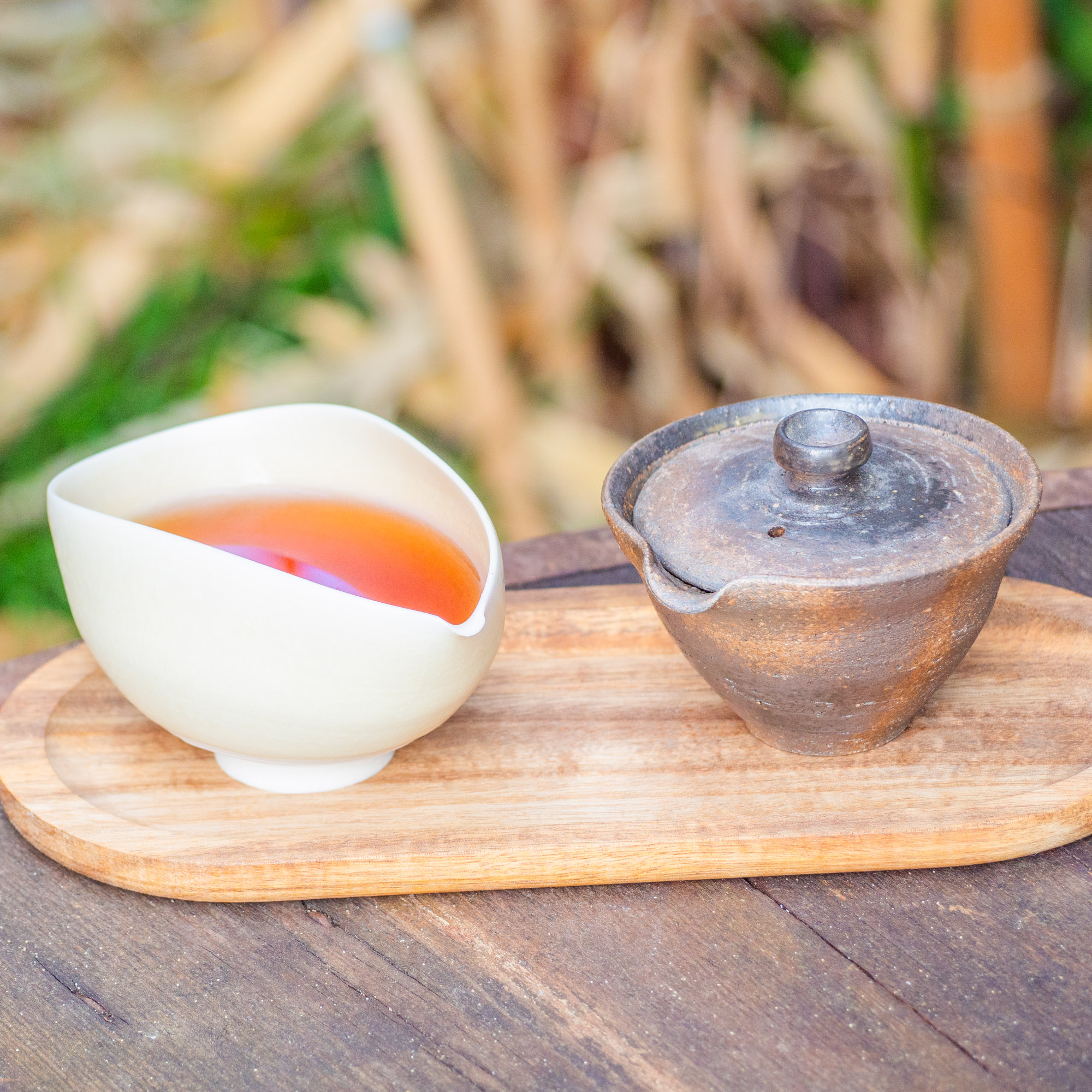 Thé Pu-erh Sauvage Cuit Millésime 2017 Fumé dans du Bambou | Thé Du Vietnam Thé Pu-erh Sauvage Cuit Millésime 2017 Fumé dans du Bambou – Image 10